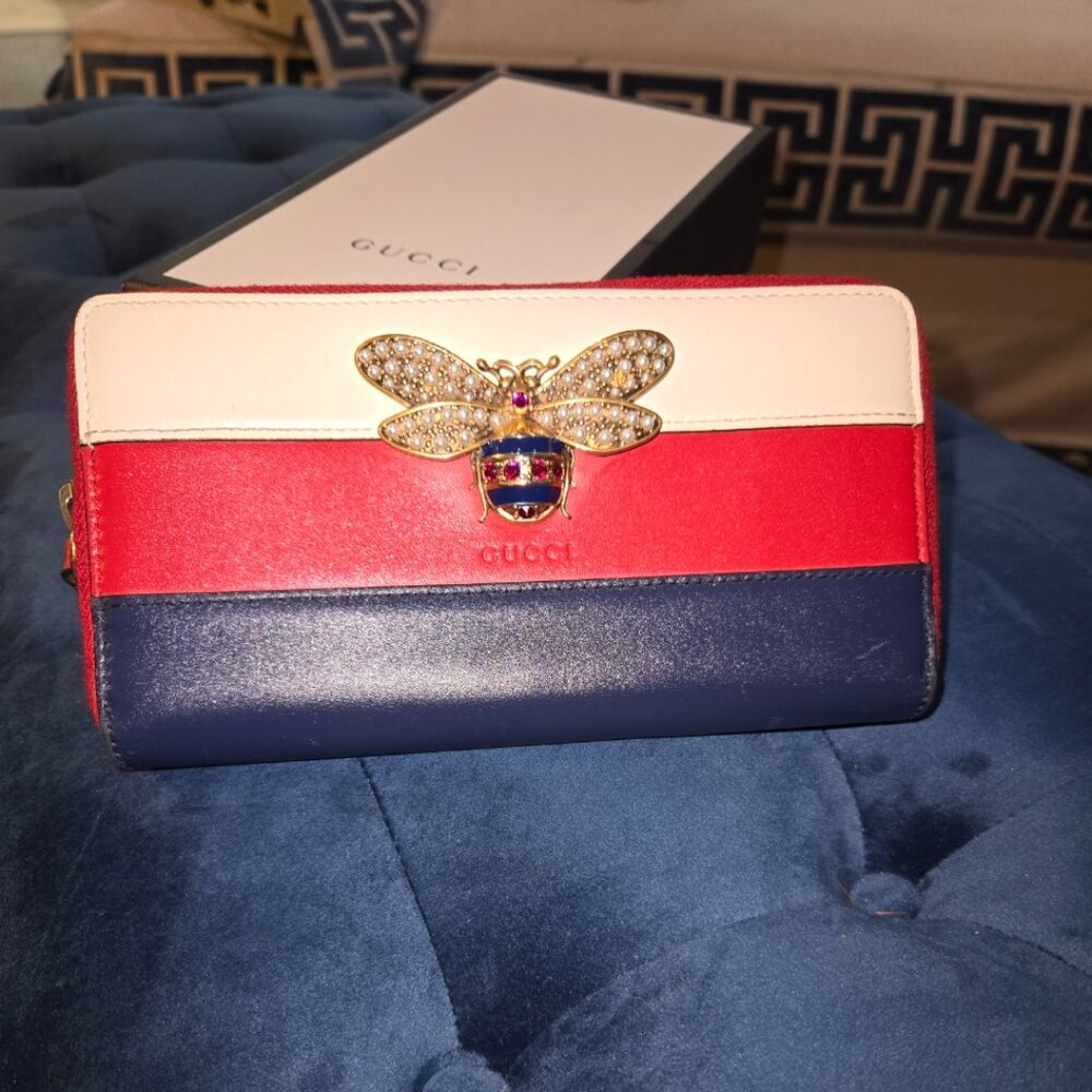 EUC Authentic Gucci Queen Margaret Zippy Leather Wallet